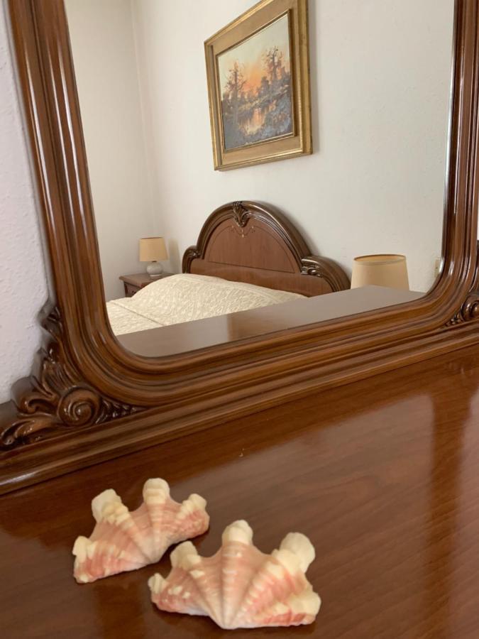 Spacious Apartment By The Sea 카니지오네 외부 사진